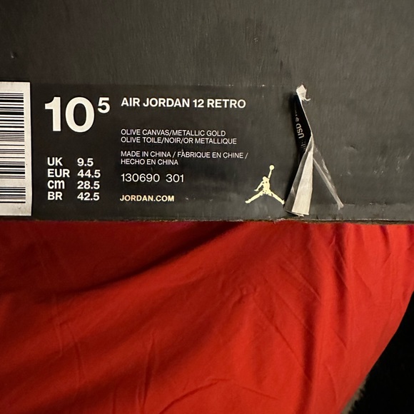 Retro Jordan 12 men's 10.5 - Picture 3 of 5